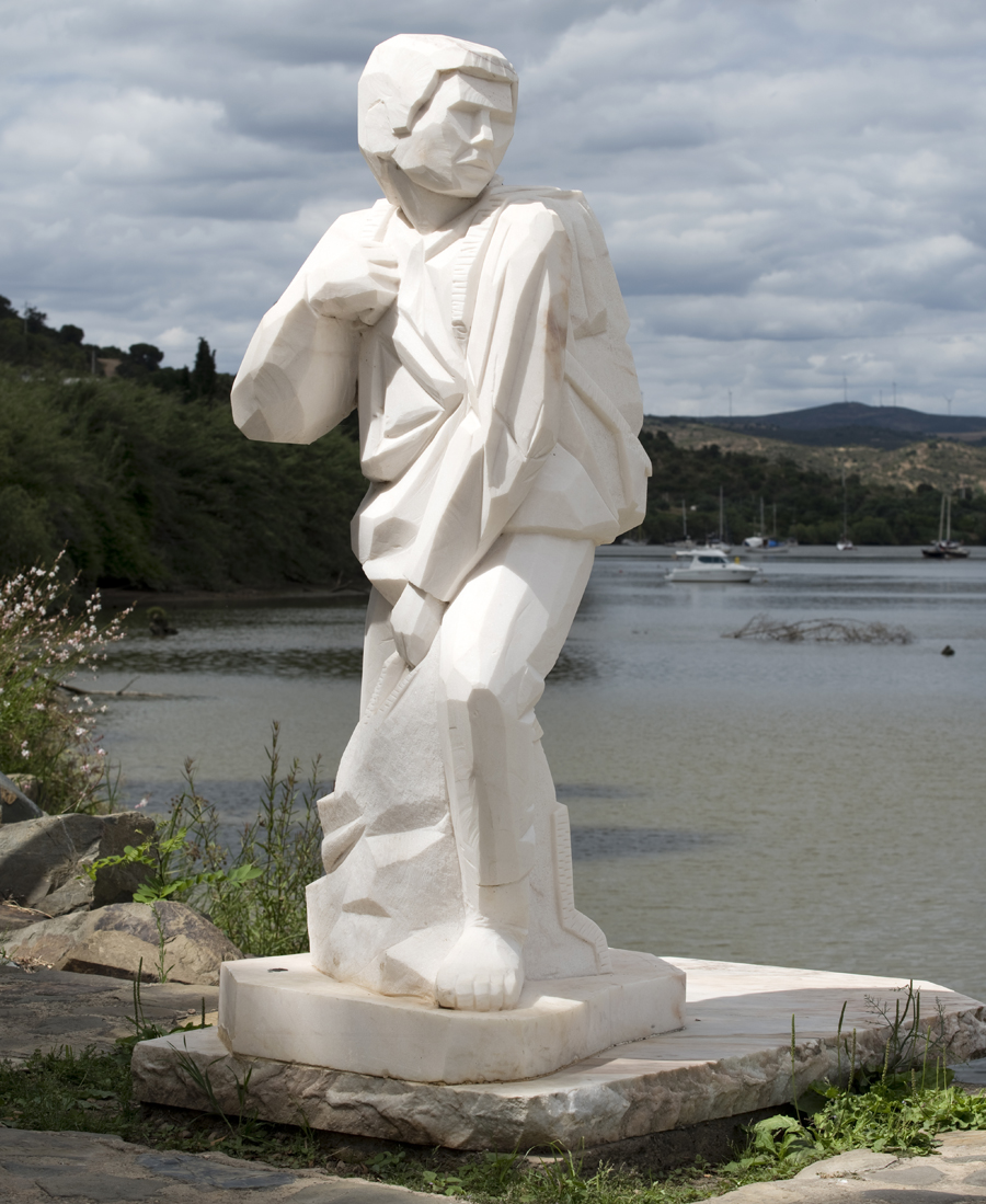 Estátua do contrabandista em Alcoutim