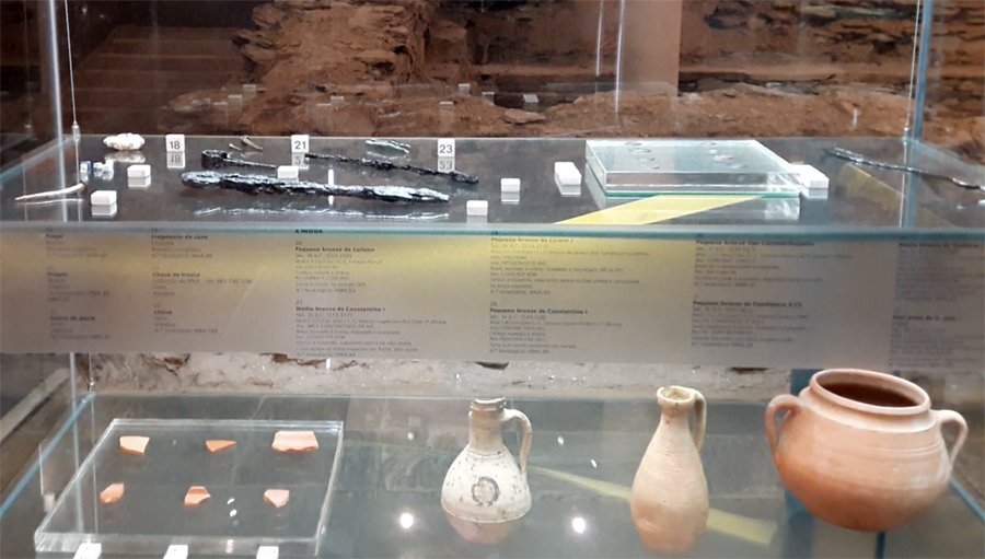 Objectos encontrados nas ruínas que estão no Núcleo de Arqueologia em Alcoutim